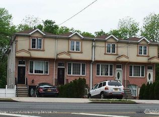 1180 Clove Rd, Staten Island, NY 10301