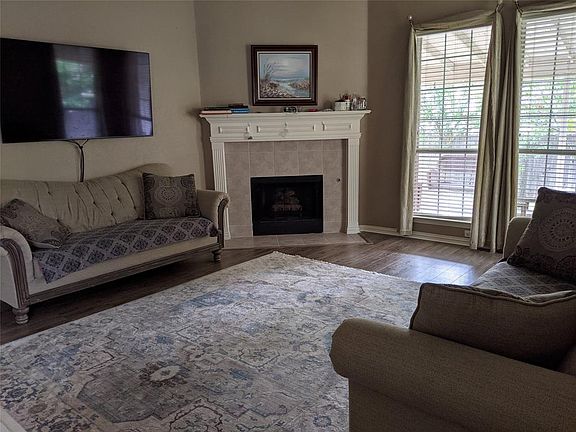 4th image of 7900 Adobe Dr