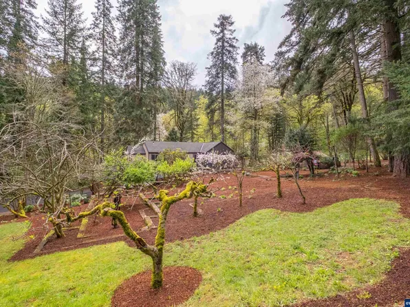 3960 Deepwood Ln NW, Salem, OR 97304