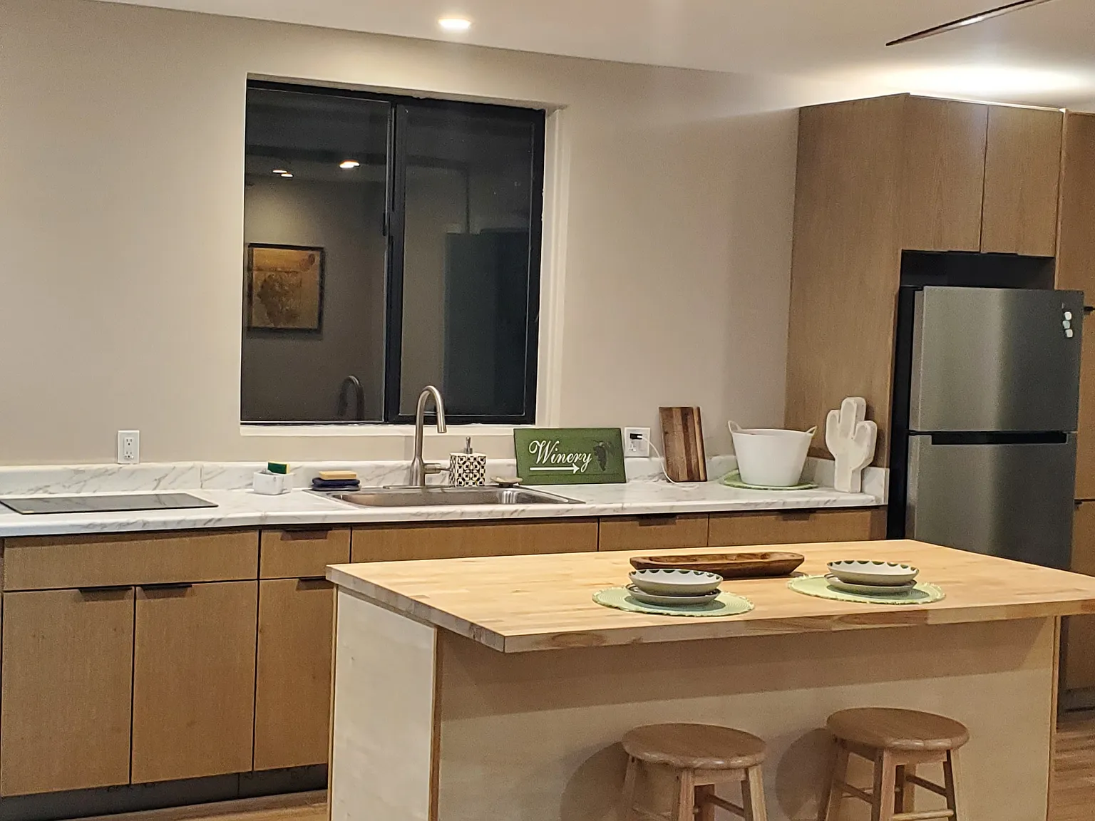2 bed, 776 sqft, $1,975 — Photo 3