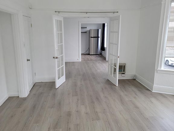 2nd image of 1390 Broadway St #3