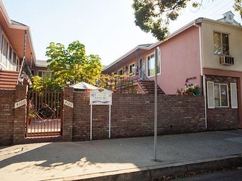 3rd image of 4100 W McFarlane Ave APT 11