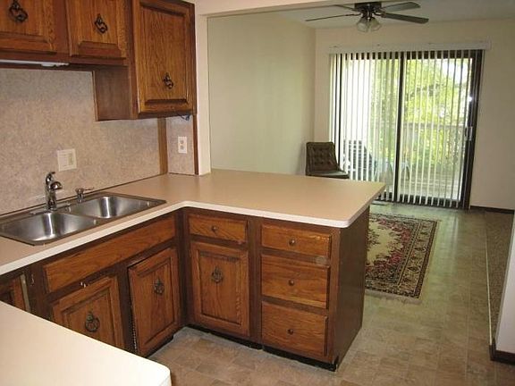 Kitchen and dining rm