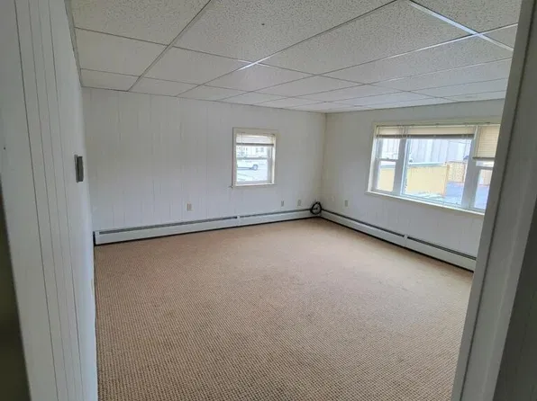 30 W High St, Palmyra, PA 17078