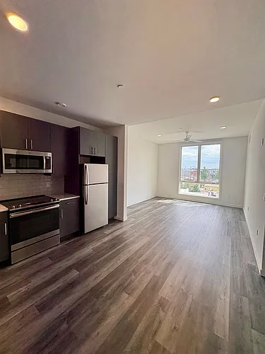 Floor plan 401