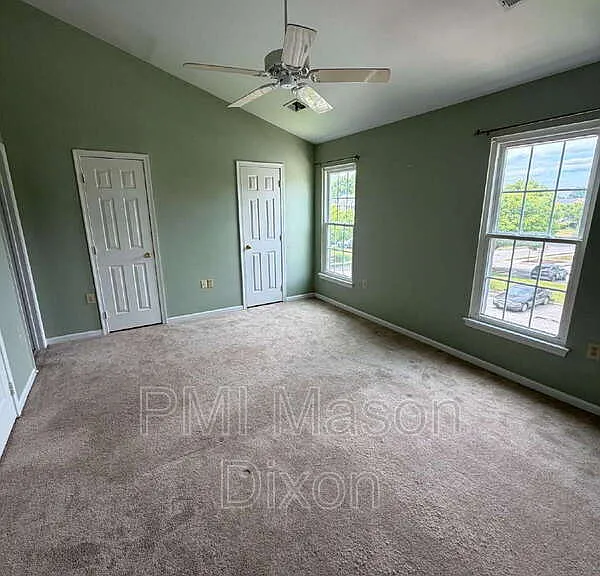 2404 Sandwich Ct — Photo 12