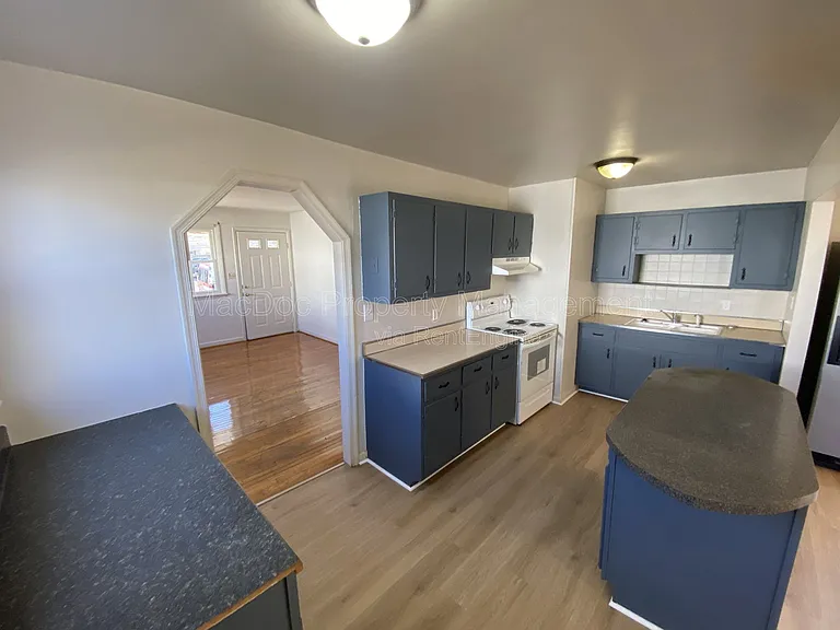209 Hamilton St #B — Photo 11