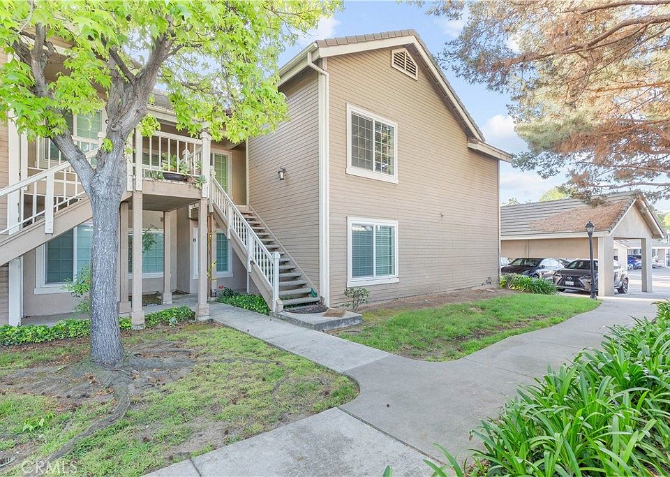 1st image of 3851 Amberly Dr Unit B