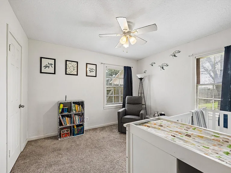1517 Wayside Dr — Photo 9