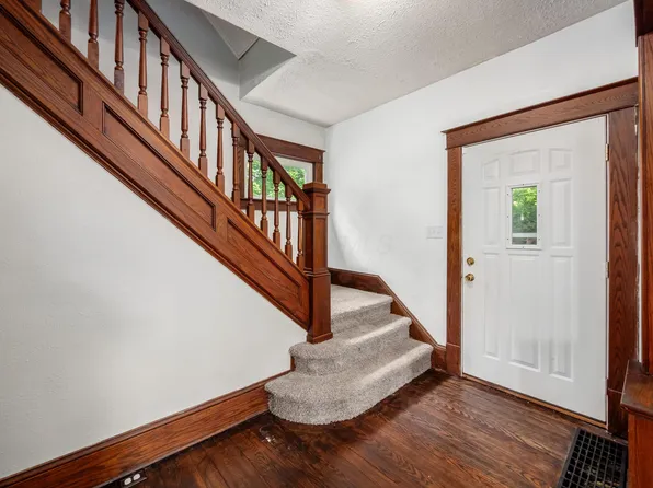 118 E Burgess St, Mount Vernon, OH 43050