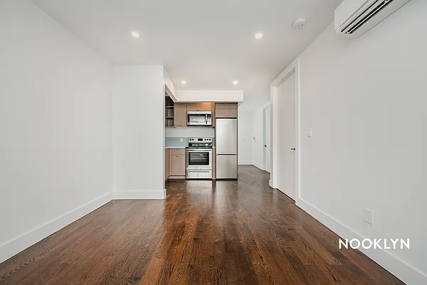 Rented by Nooklyn NYC LLC | media 4