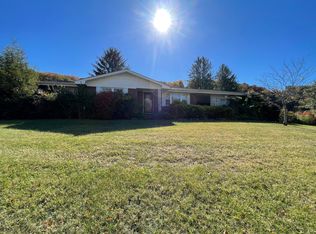 605 Airport Rd, Bybee, TN 37713