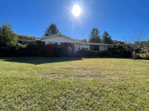 605 Airport Rd, Bybee, TN 37713