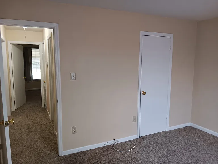 1151 Lawrence Rd — Photo 10