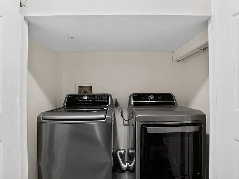 2736 Albermarle Pl — Photo 12
