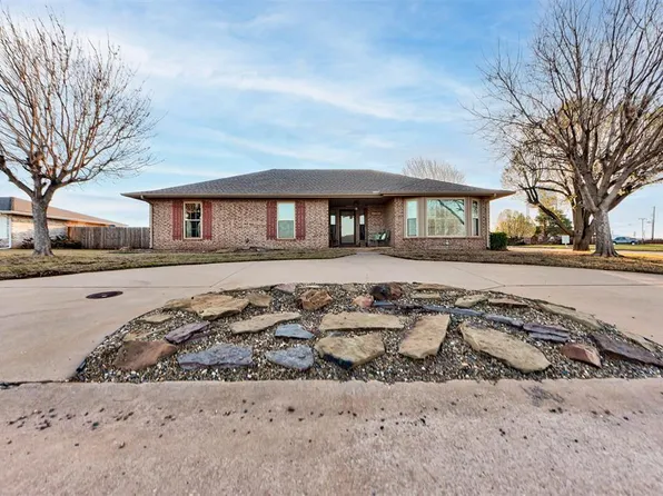 402 Shawn Dr, Okarche, OK 73762