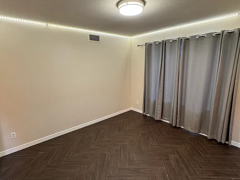 6228 W Cortez St — Photo 17