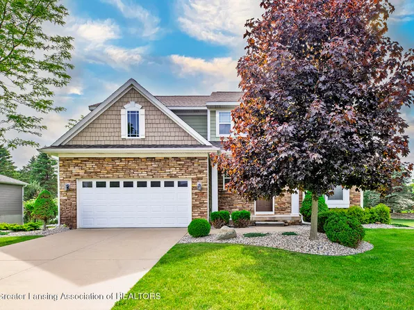 12880 Paradise Dr, Dewitt, MI 48820