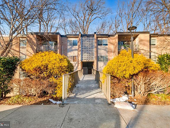 2nd image of 5103 Crossfield Ct APT 5