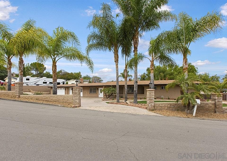 1st image of 8945 Paradise Park Dr