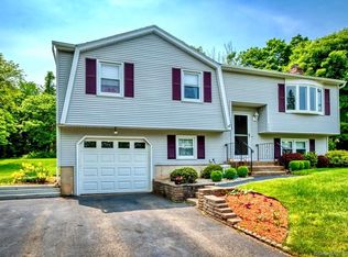 306 Knob Hill Rd, Meriden, CT 06451