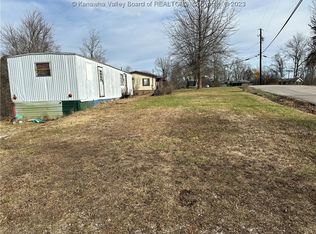 350 Midway Acres Dr, Ripley, WV 25271