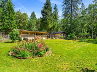 521 Boyer Rd, Grants Pass, OR 97526