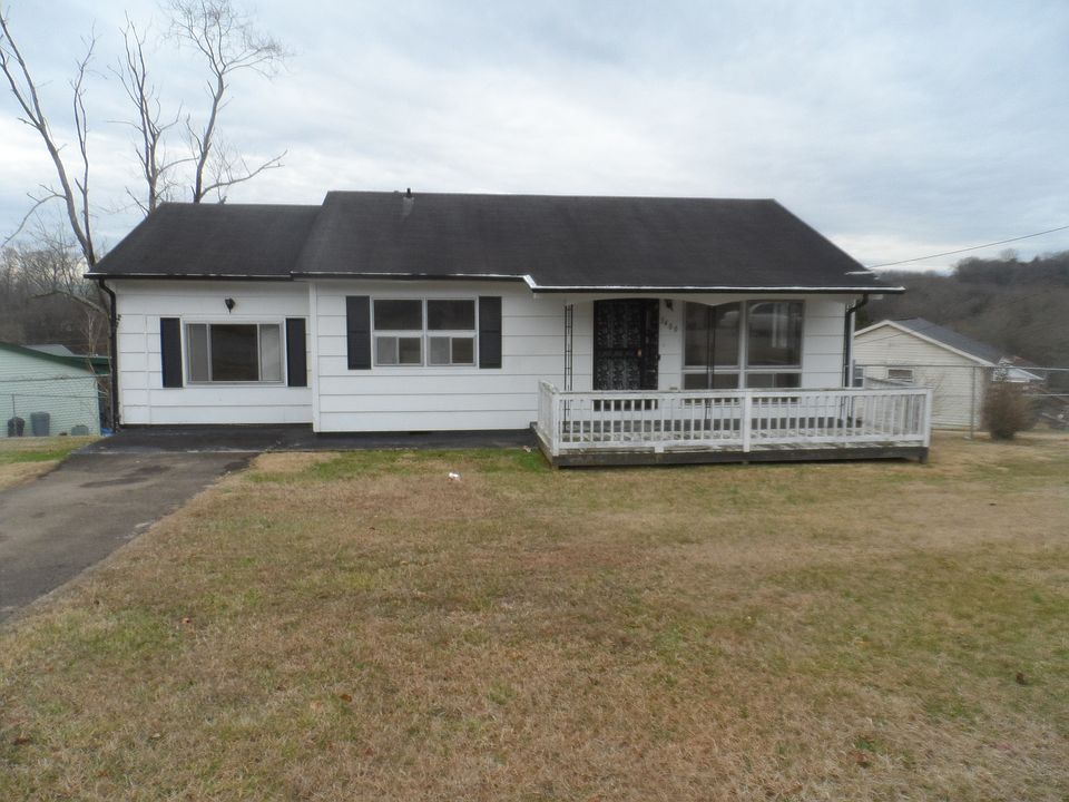 1st image of 3400 Andover Dr