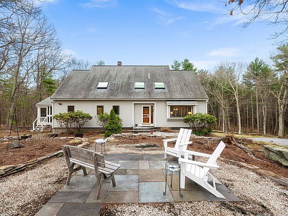 2nd image of 343 Sargent Rd