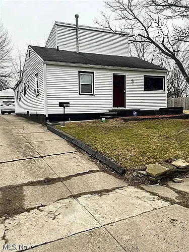 4309 E 142nd St Photo 1