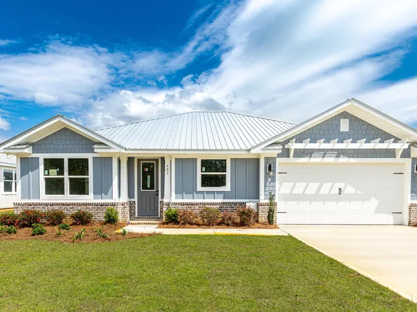 403 Bear Creek Blvd, Freeport, FL 32439