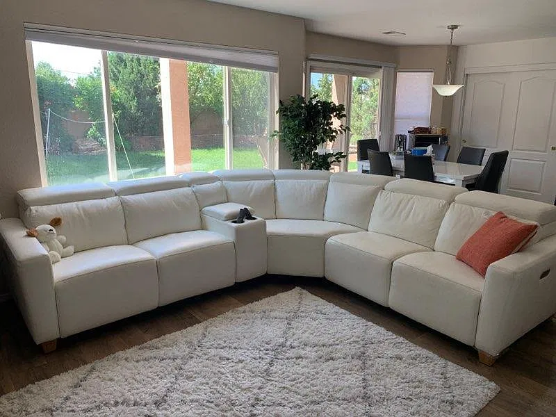 4 bed, 3.5 bath, 2022 sqft, $2,550 — Photo 1