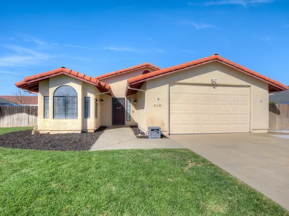 210 Country Club Dr, Colusa, CA 95932