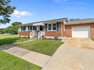 913 Chumley Rd, Portsmouth, VA 23701