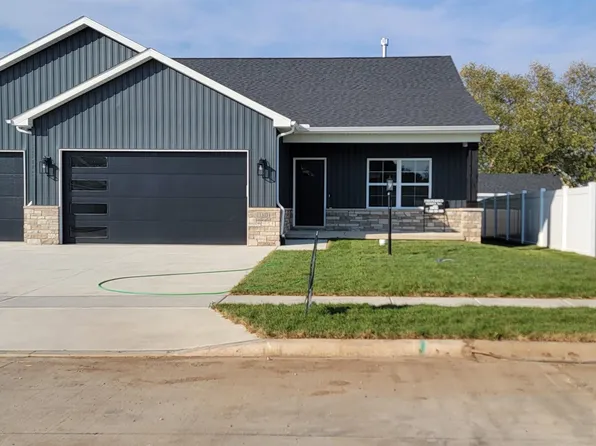 1303 W Stoney Walk Way, Chillicothe, IL 61523