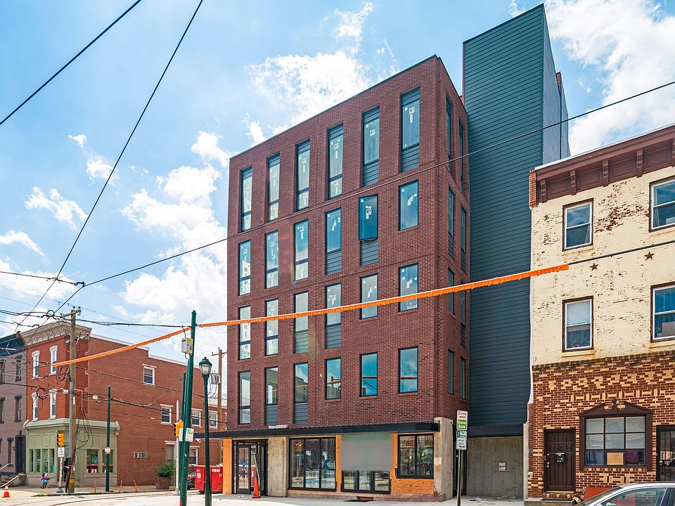 1st image of 2600 W Girard Ave #201