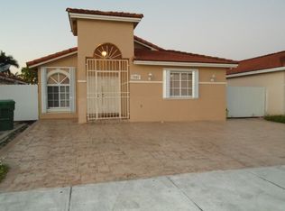 9027 NW 112th Ter, Hialeah Gardens, FL 33018