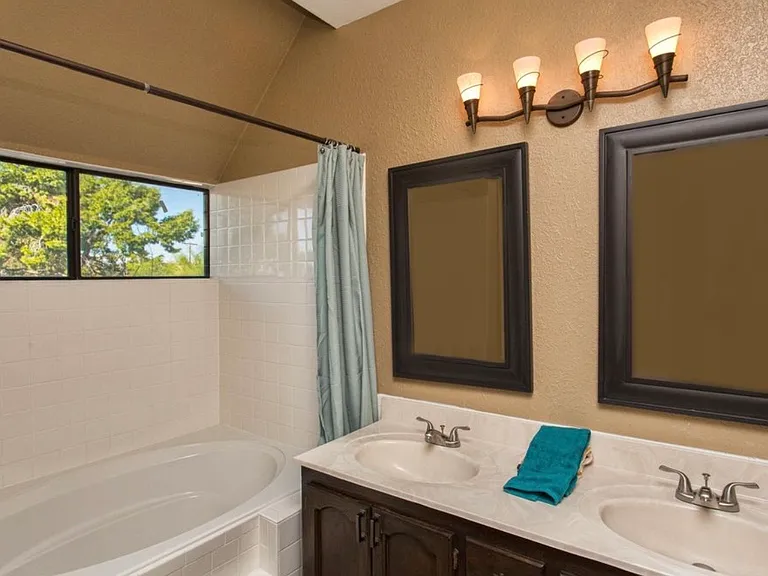 3359 E Popinac Loop — Photo 7