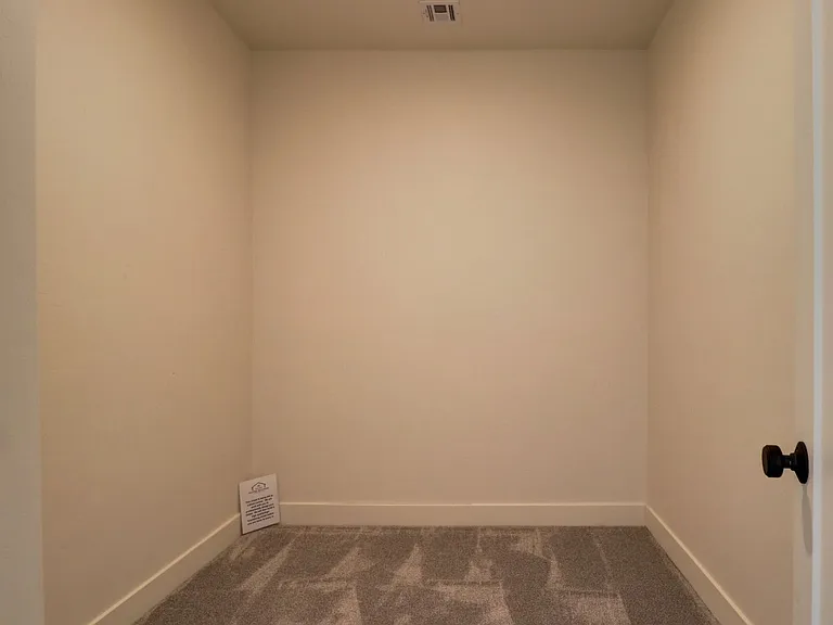 4021 Boardwalk Rd — Photo 12
