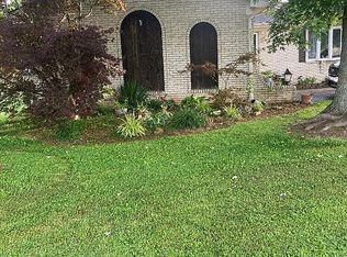 2022 Budd Rd, New Albany, IN 47150