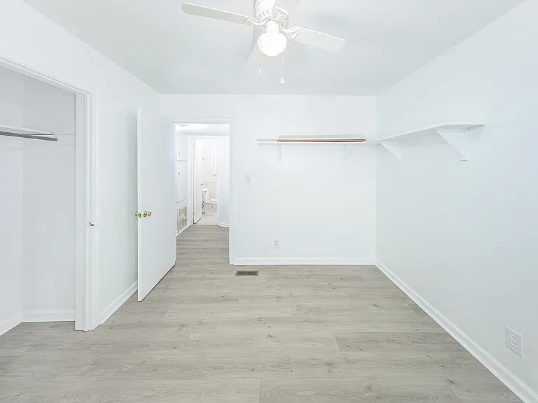 1637 Atkamire Dr — Photo 13