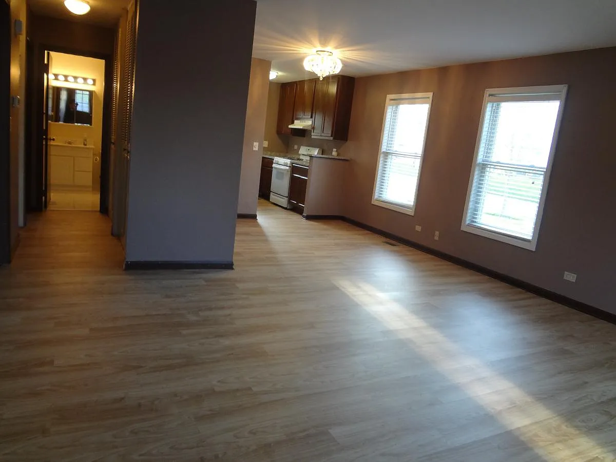 2 bed, $1,895 — Photo 3