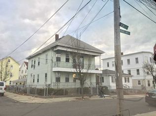 44 Woodlawn Ave, Pawtucket, RI 02860