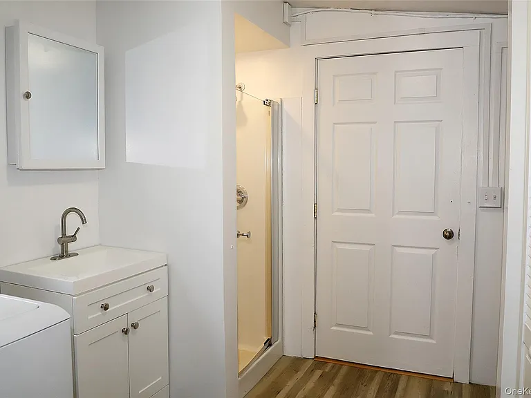 7217 Albany Post Rd — Photo 6