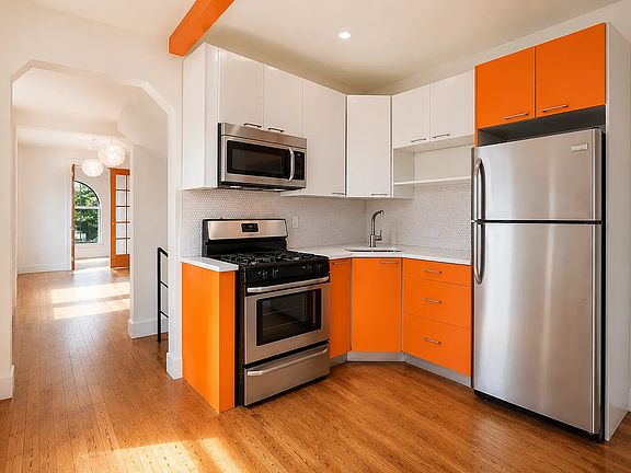 2nd image of 285 Himrod St APT 1R