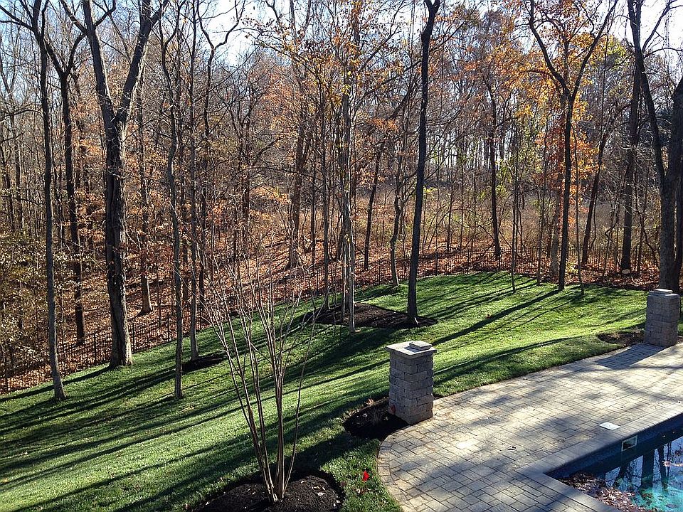 1st image of 1090 Millwood Ct