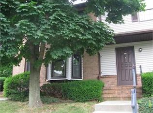 141 Cynthia Dr, Hackettstown, NJ