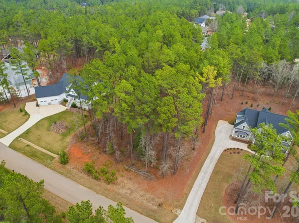6188 Chimney Bluff Rd, Lancaster, SC 29720