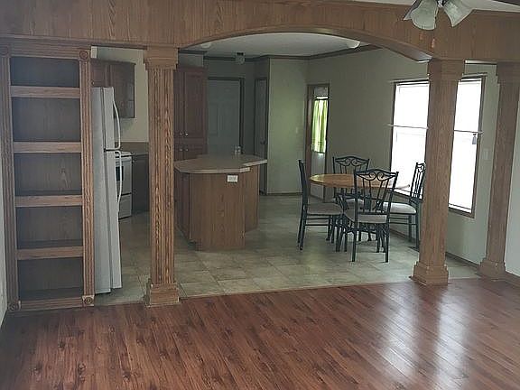 3rd image of 169 Kimino Dr