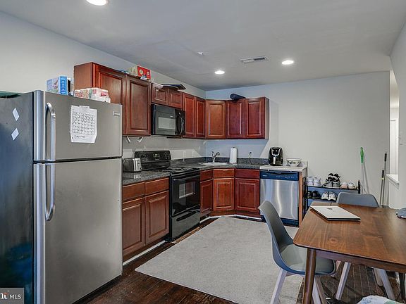 3rd image of 1734 N Gratz St #1